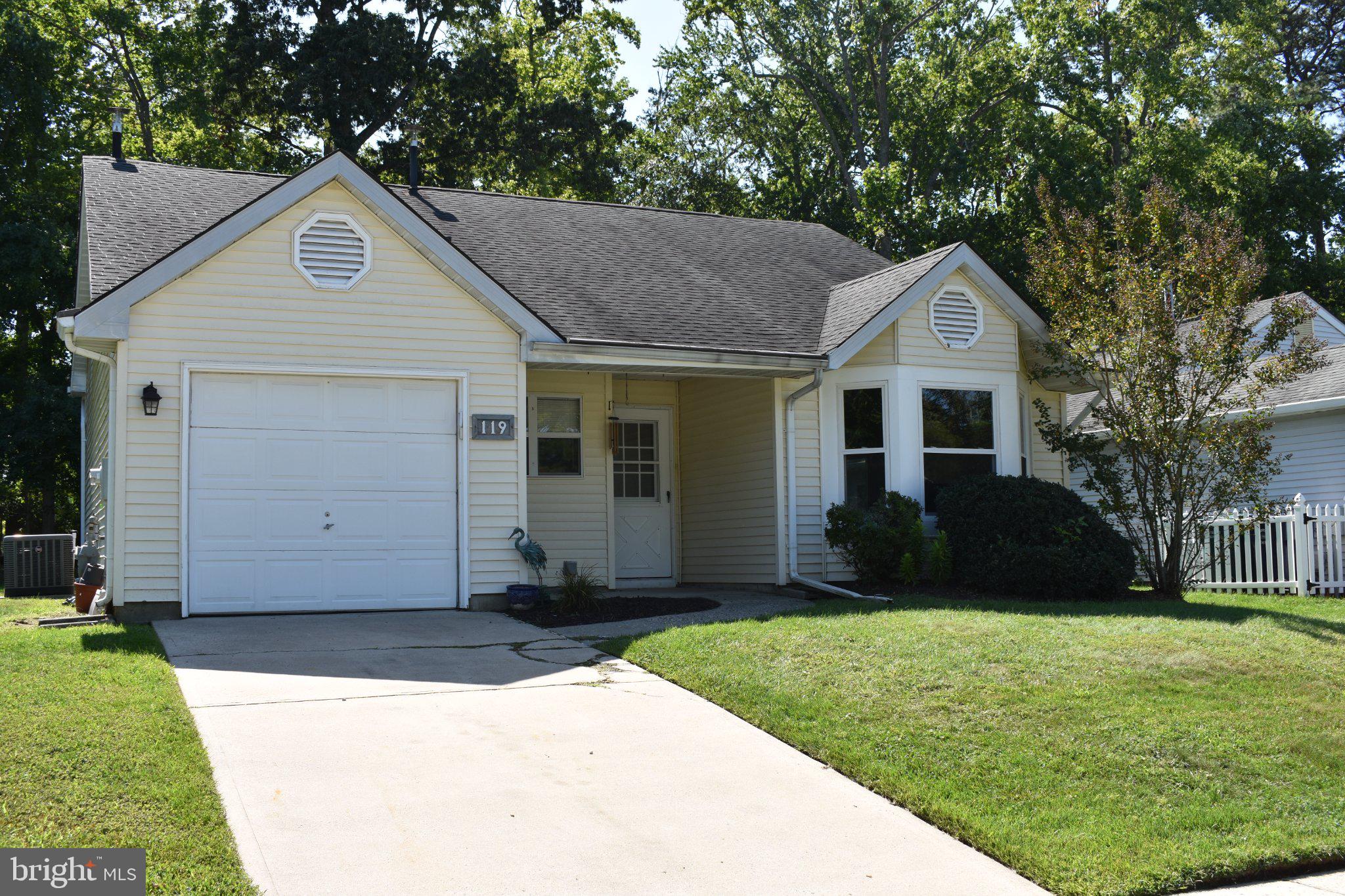 119 LANTERN PLACE