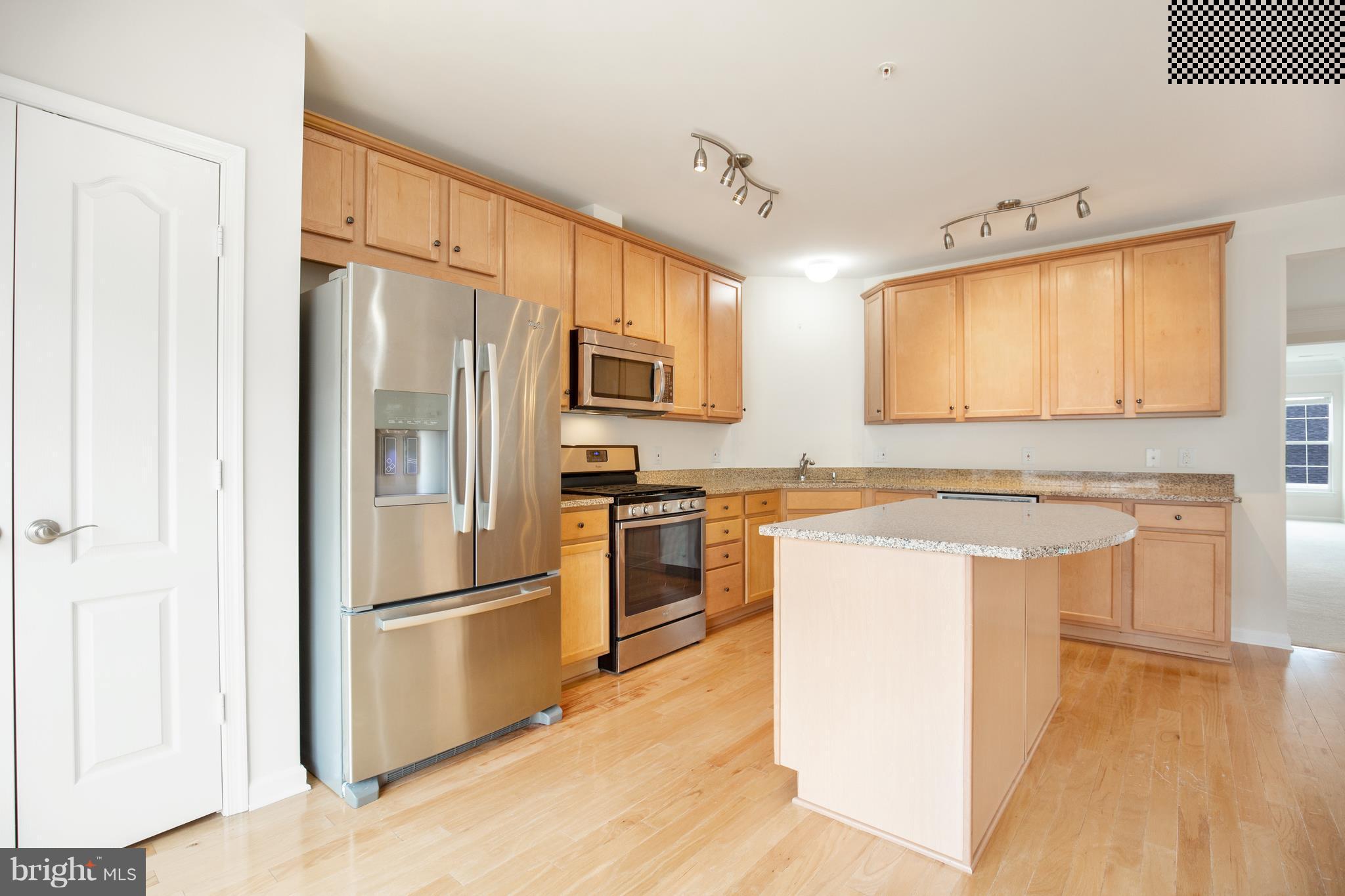 POTOMAC CLUB - Residential