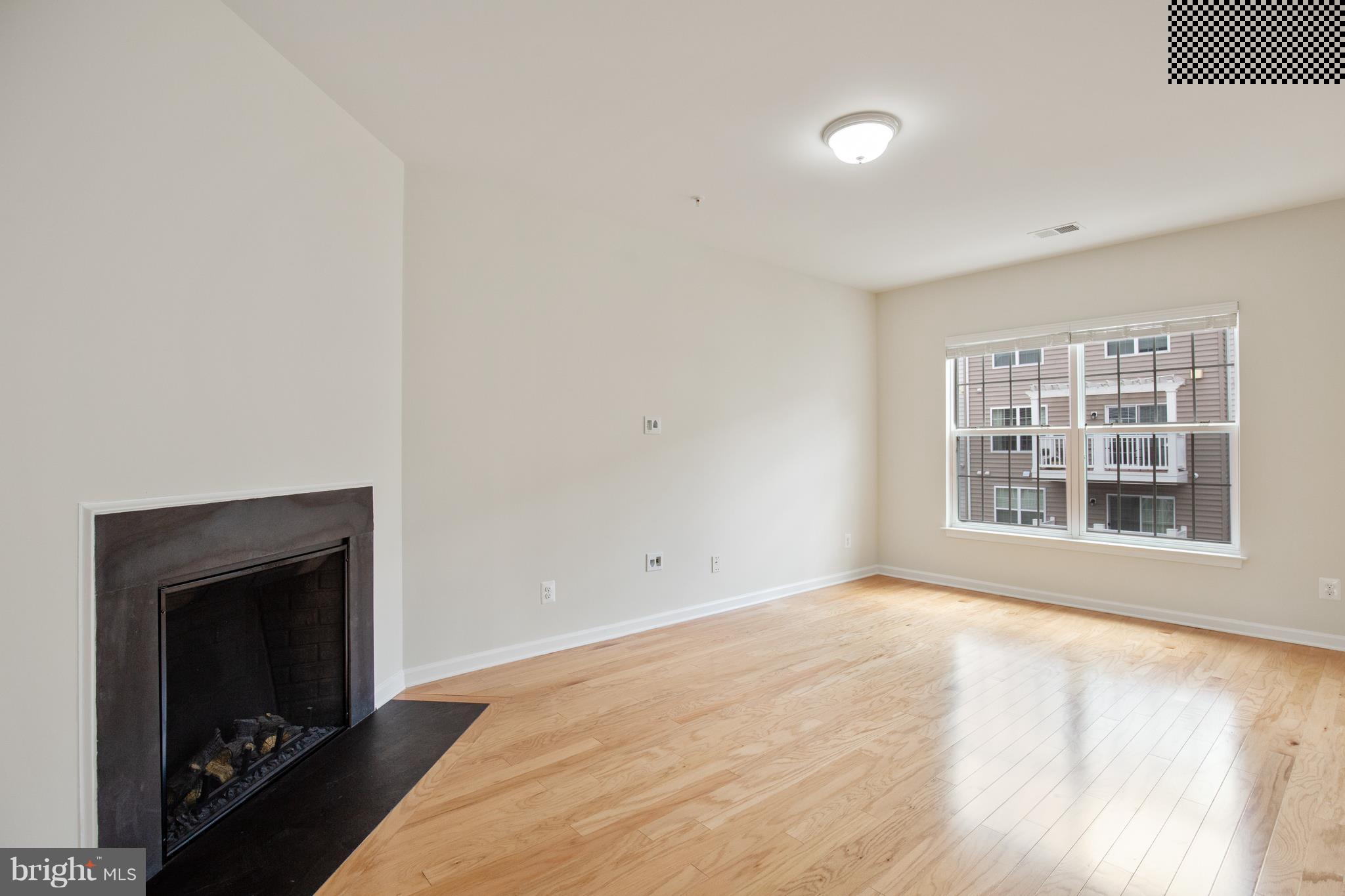 POTOMAC CLUB - Residential