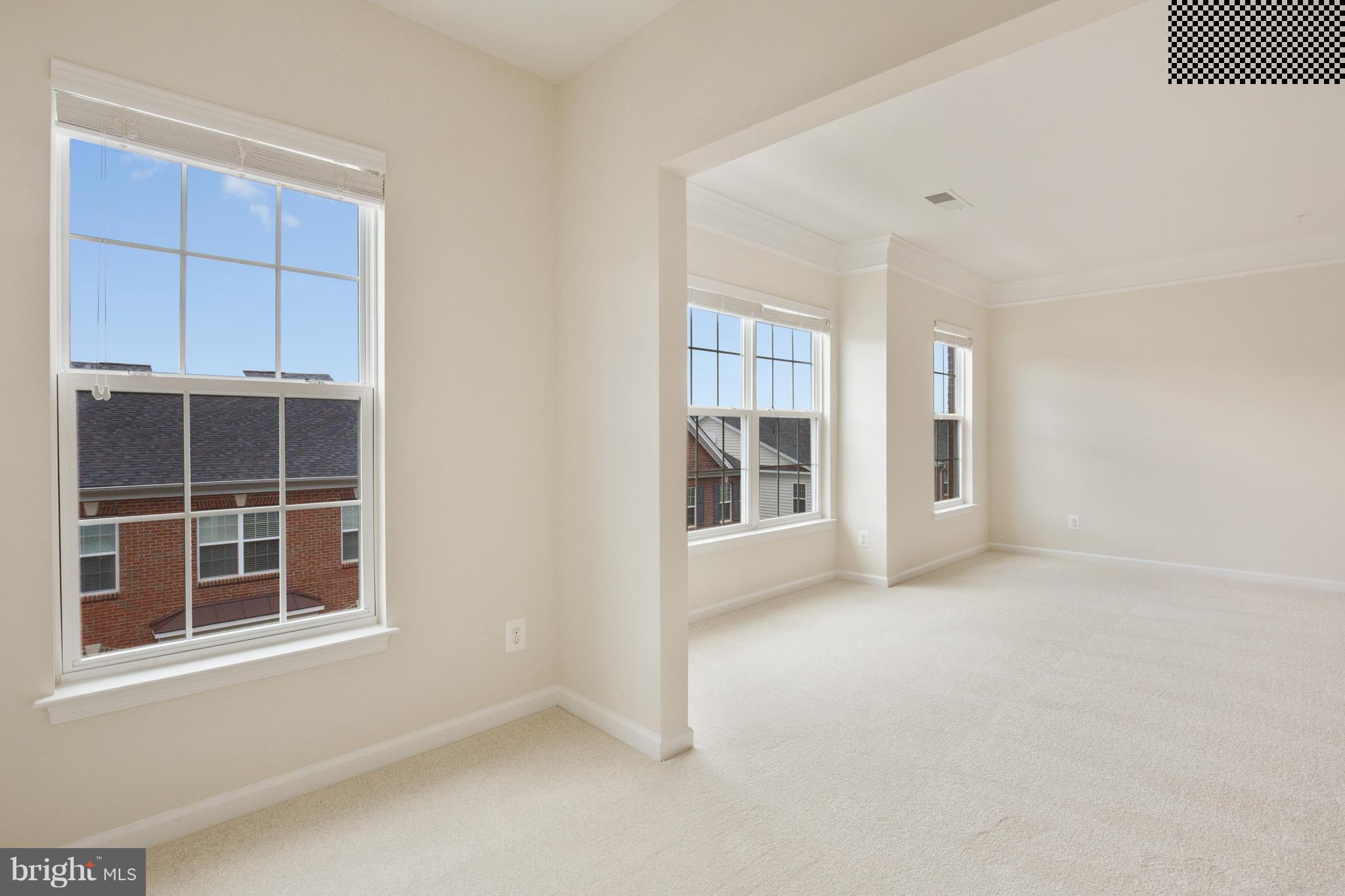 POTOMAC CLUB - Residential