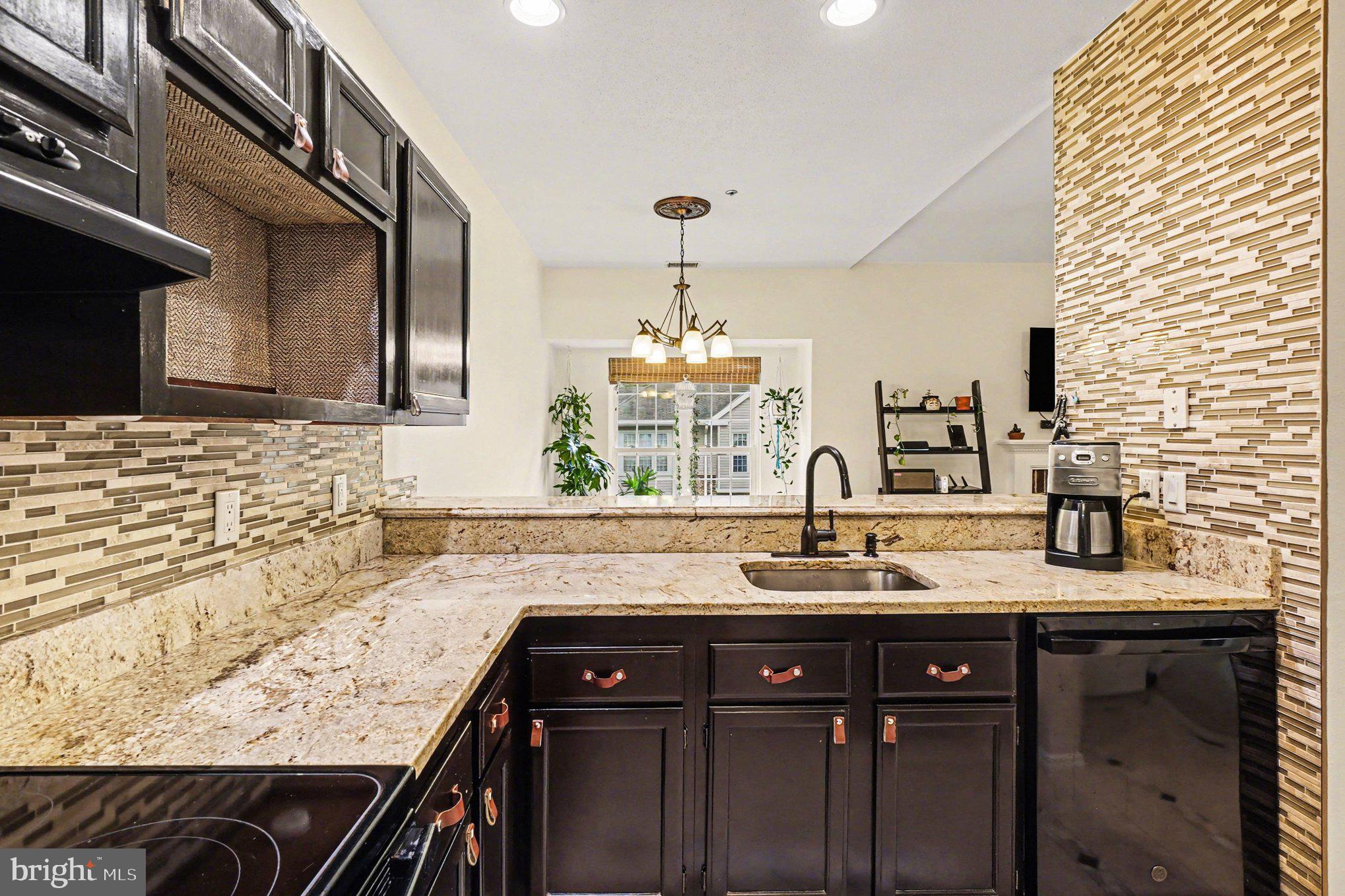 ENGLISH COUNTRY MANOR - Residential