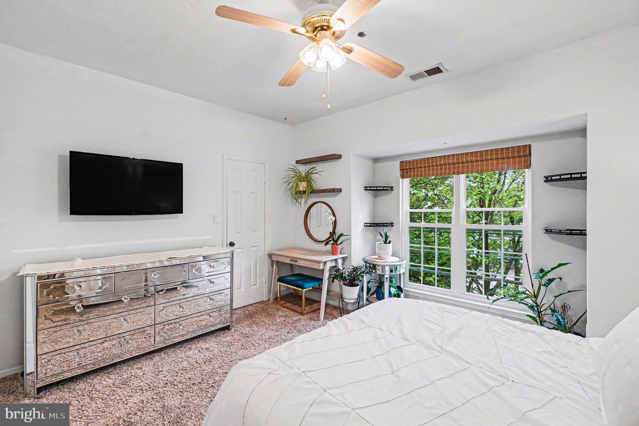 ENGLISH COUNTRY MANOR - Residential