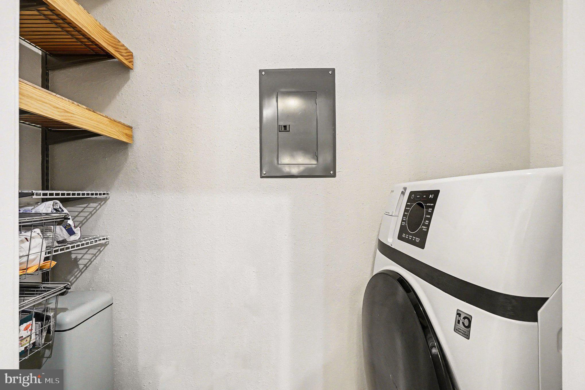 ENGLISH COUNTRY MANOR - Residential