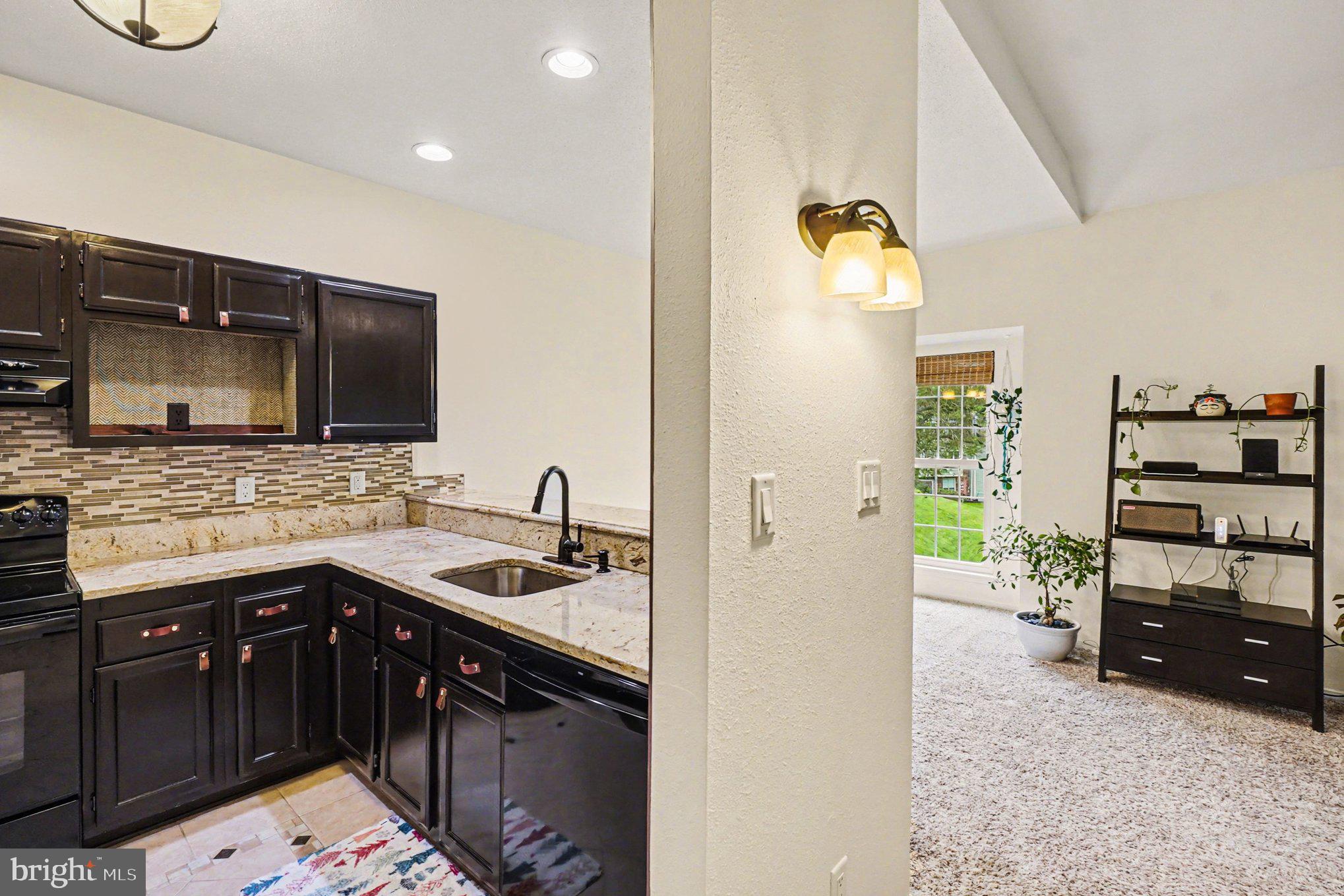 ENGLISH COUNTRY MANOR - Residential