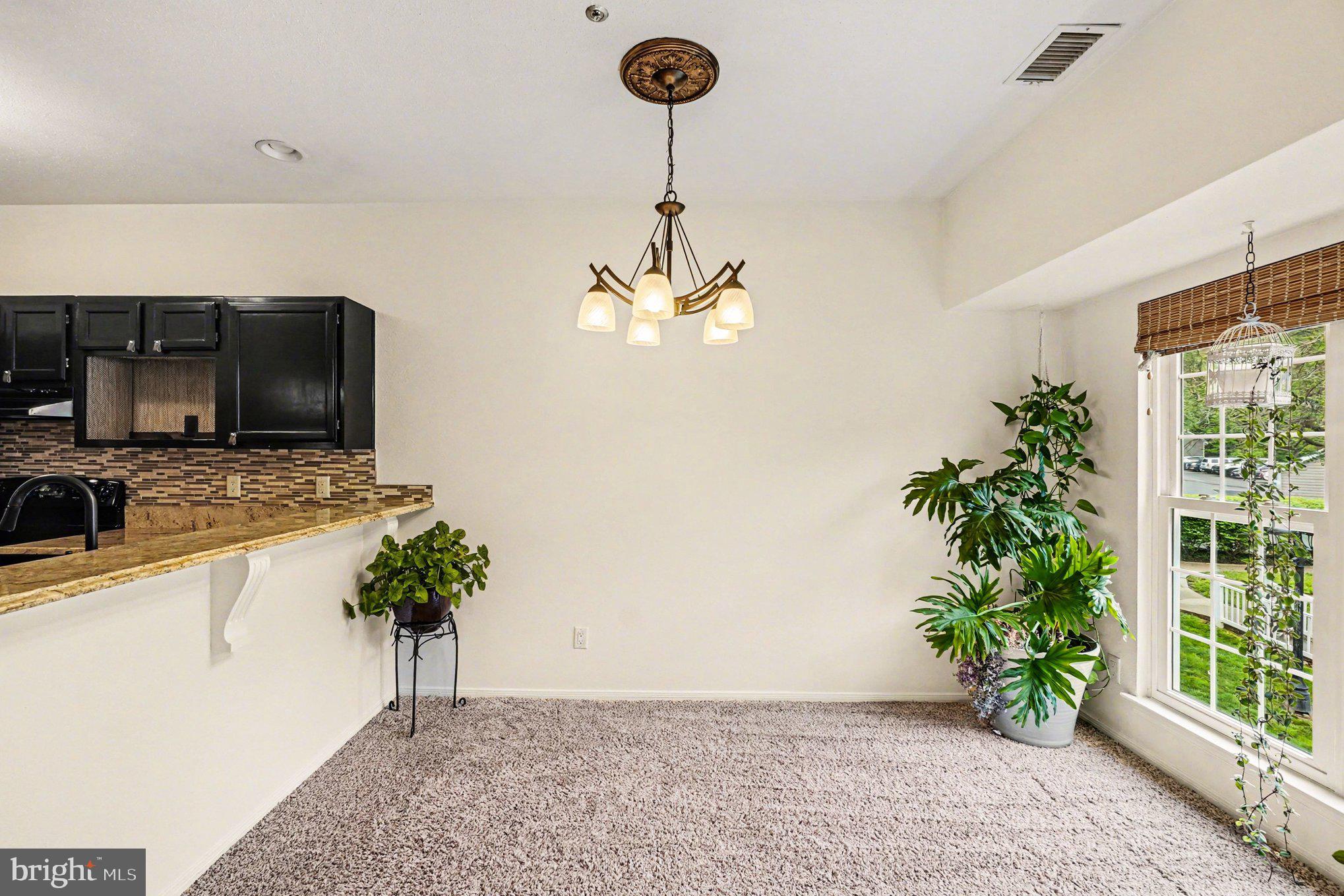 ENGLISH COUNTRY MANOR - Residential