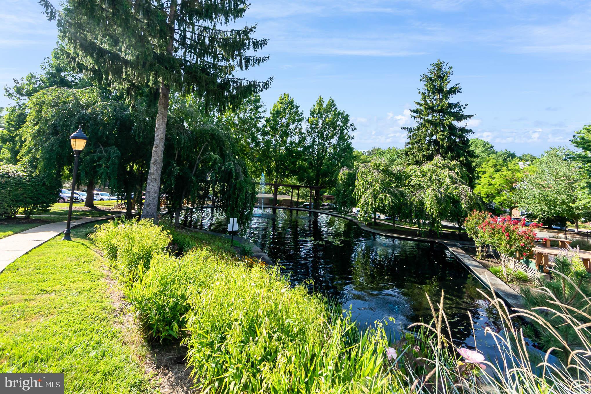 ENGLISH COUNTRY MANOR - Residential