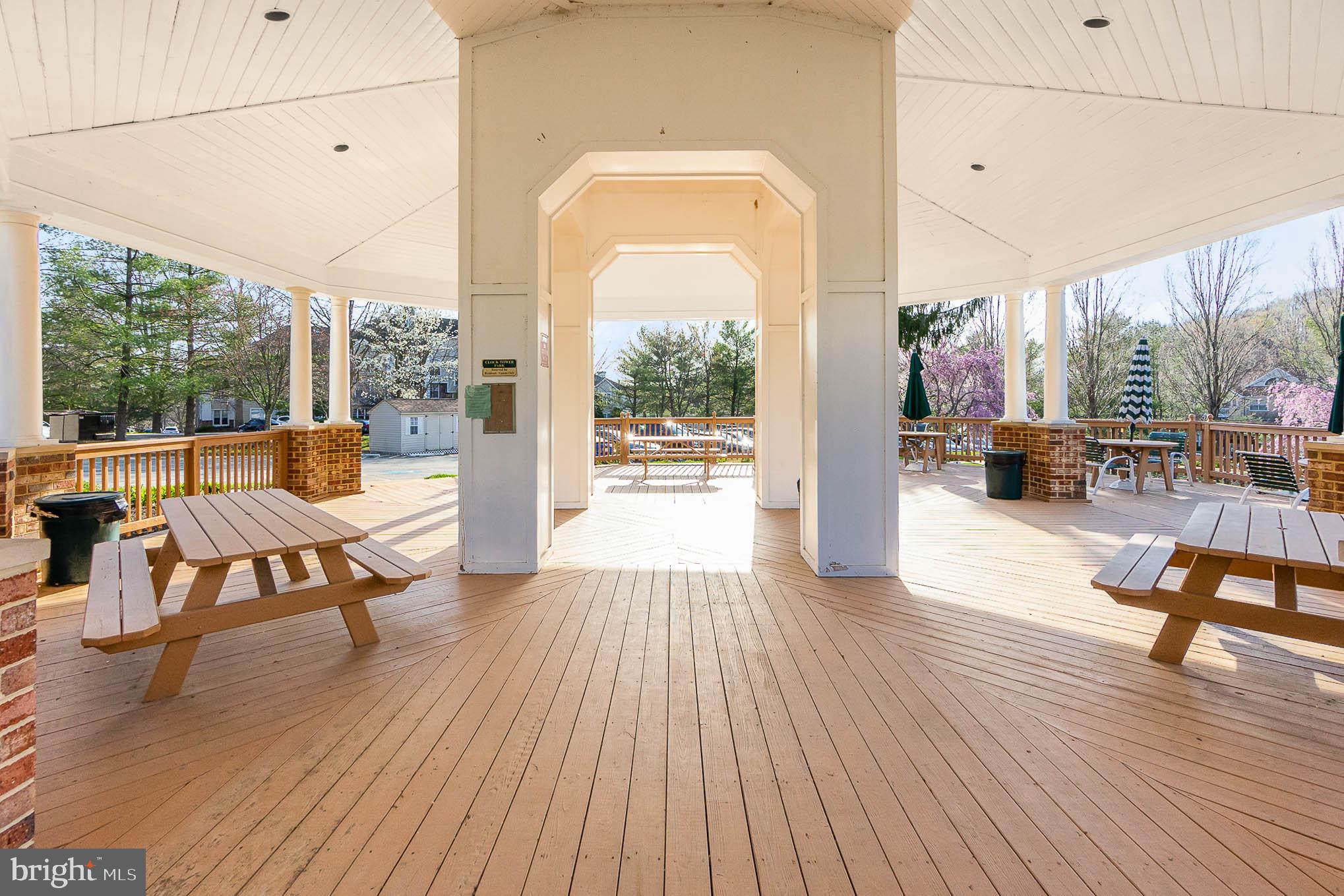 ENGLISH COUNTRY MANOR - Residential