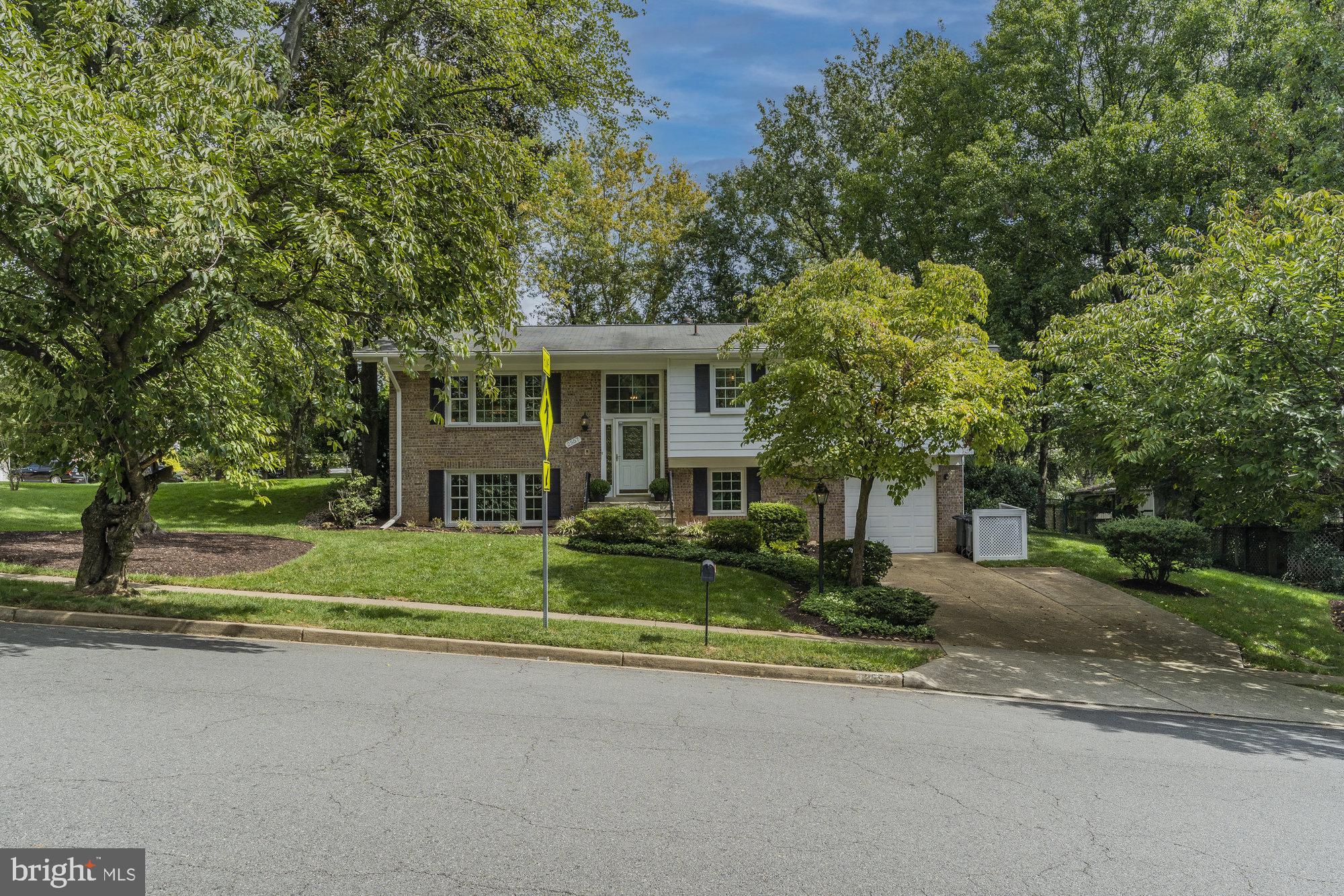 LAKEVALE ESTATES - Residential