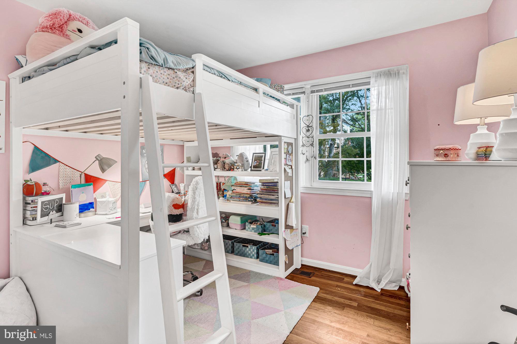 LAKEVALE ESTATES - Residential