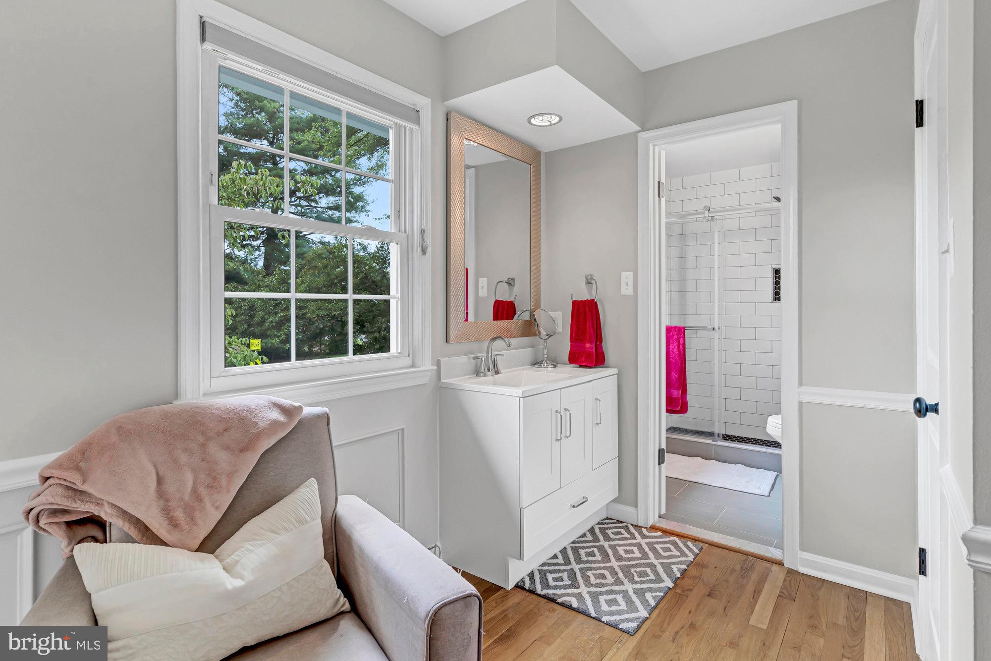 LAKEVALE ESTATES - Residential