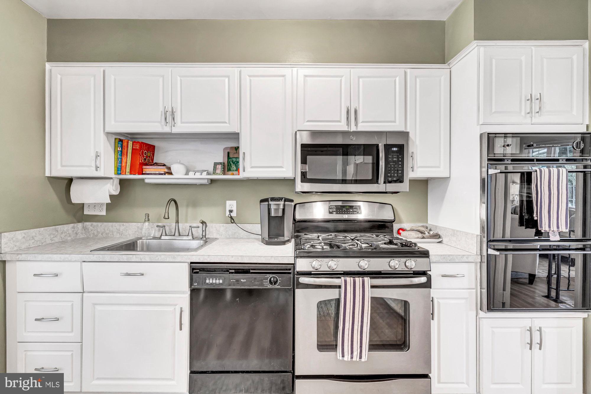 LAKEVALE ESTATES - Residential