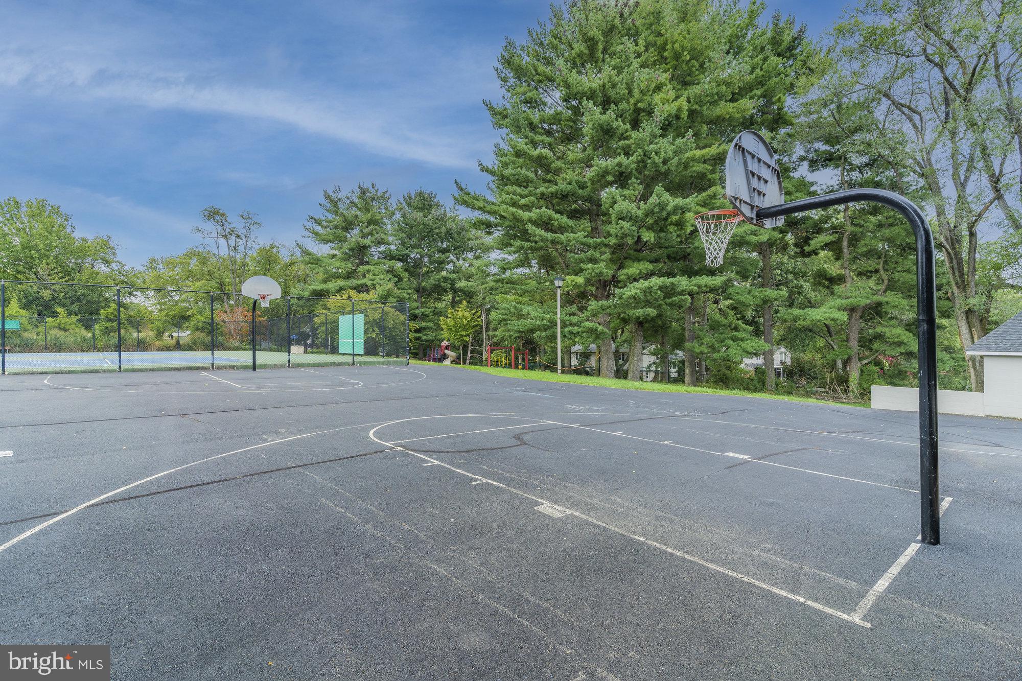 LAKEVALE ESTATES - Residential