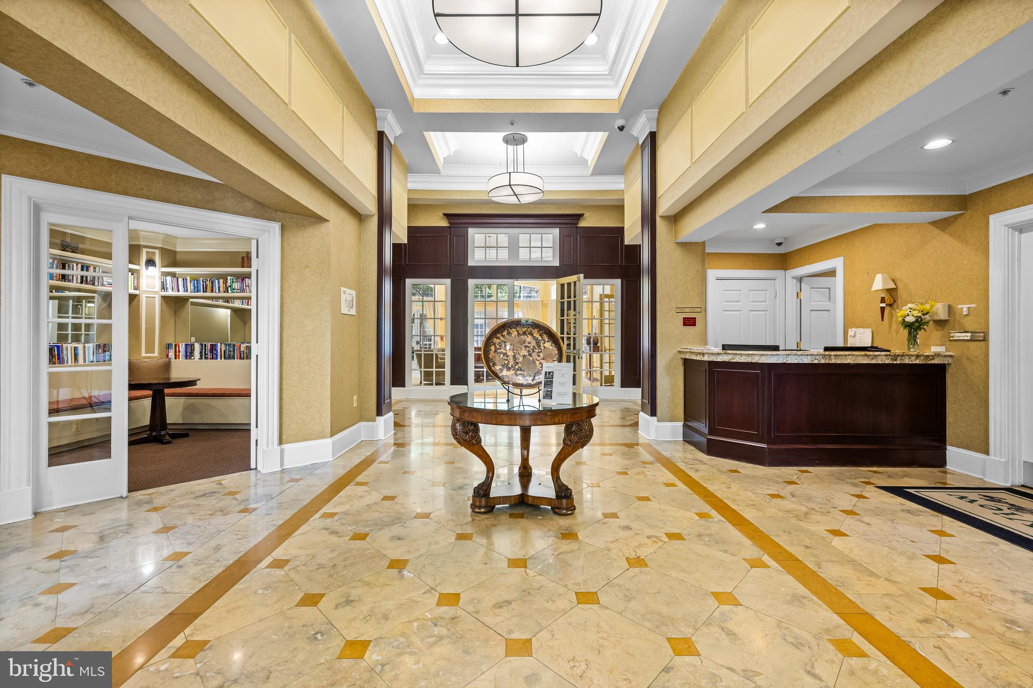 400 SYMPHONY CIRCLE 453D