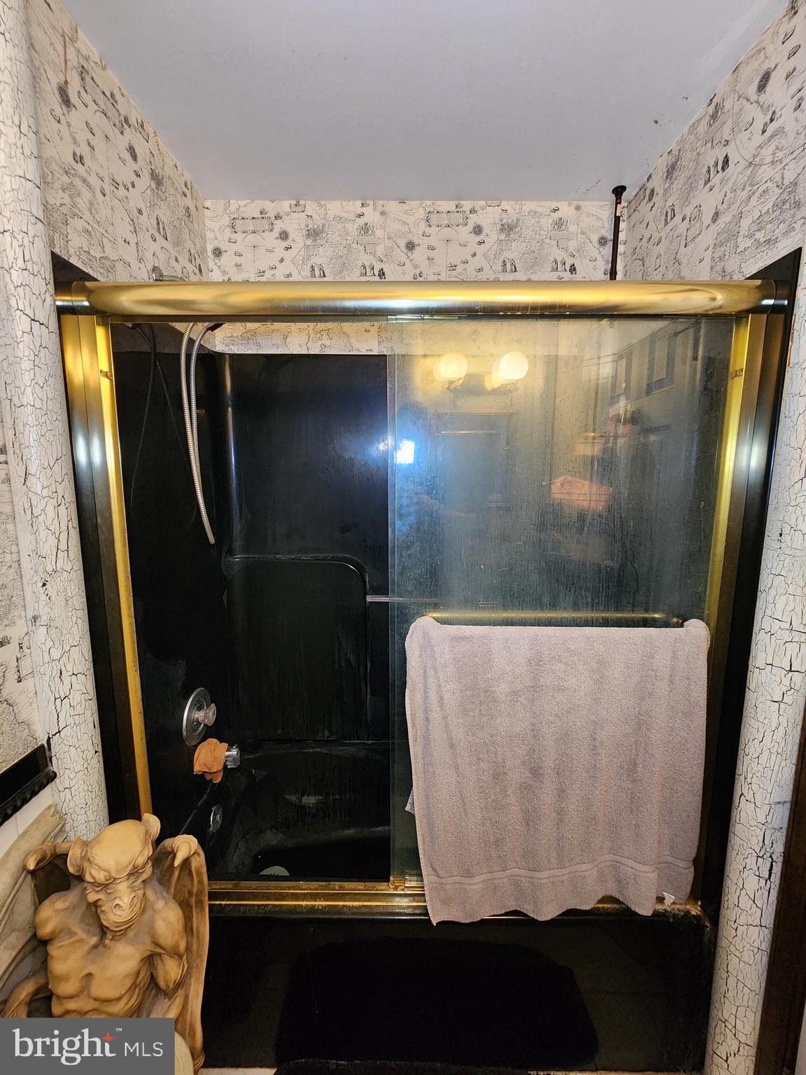 GLENVUE - Residential