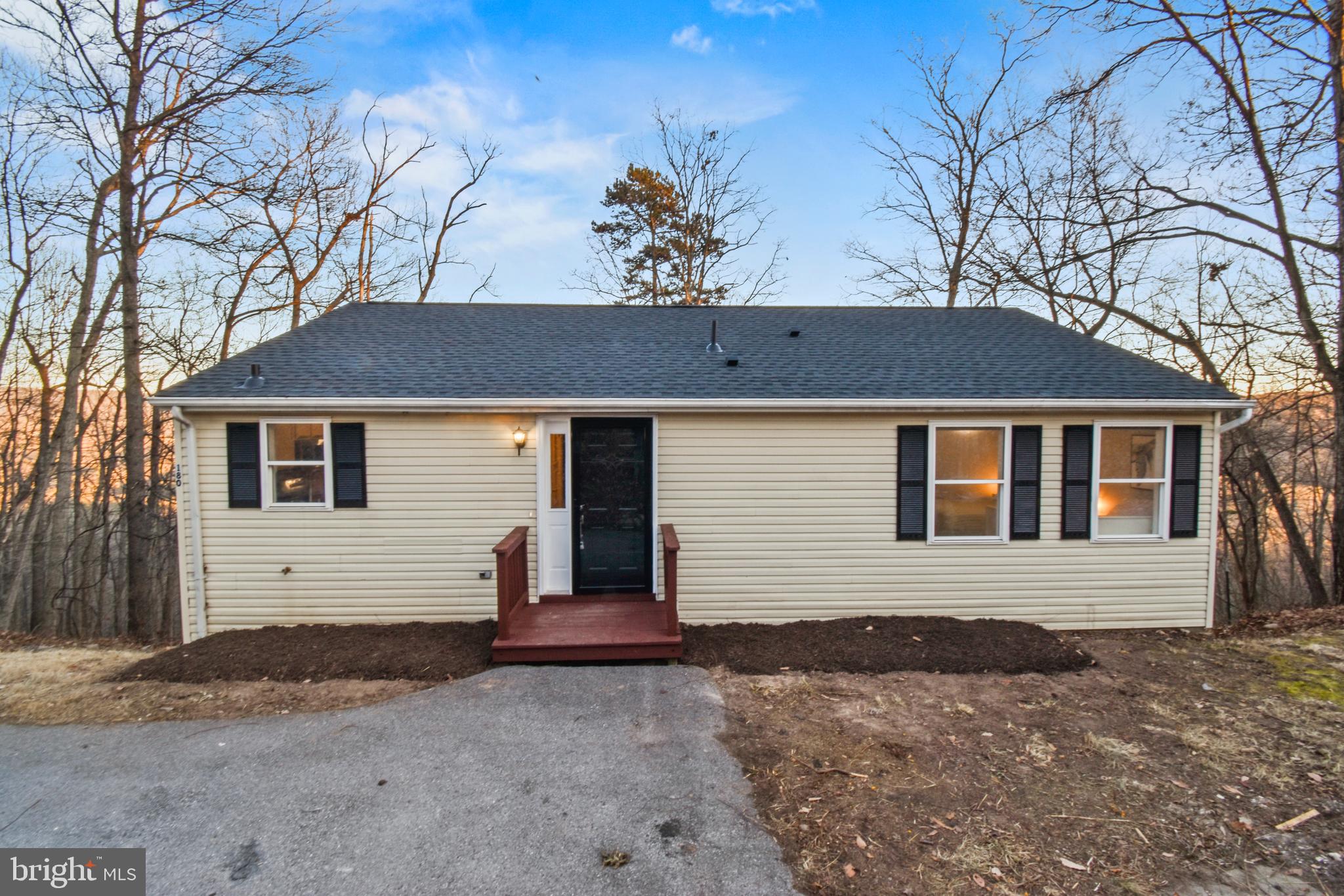180 CREST LANE