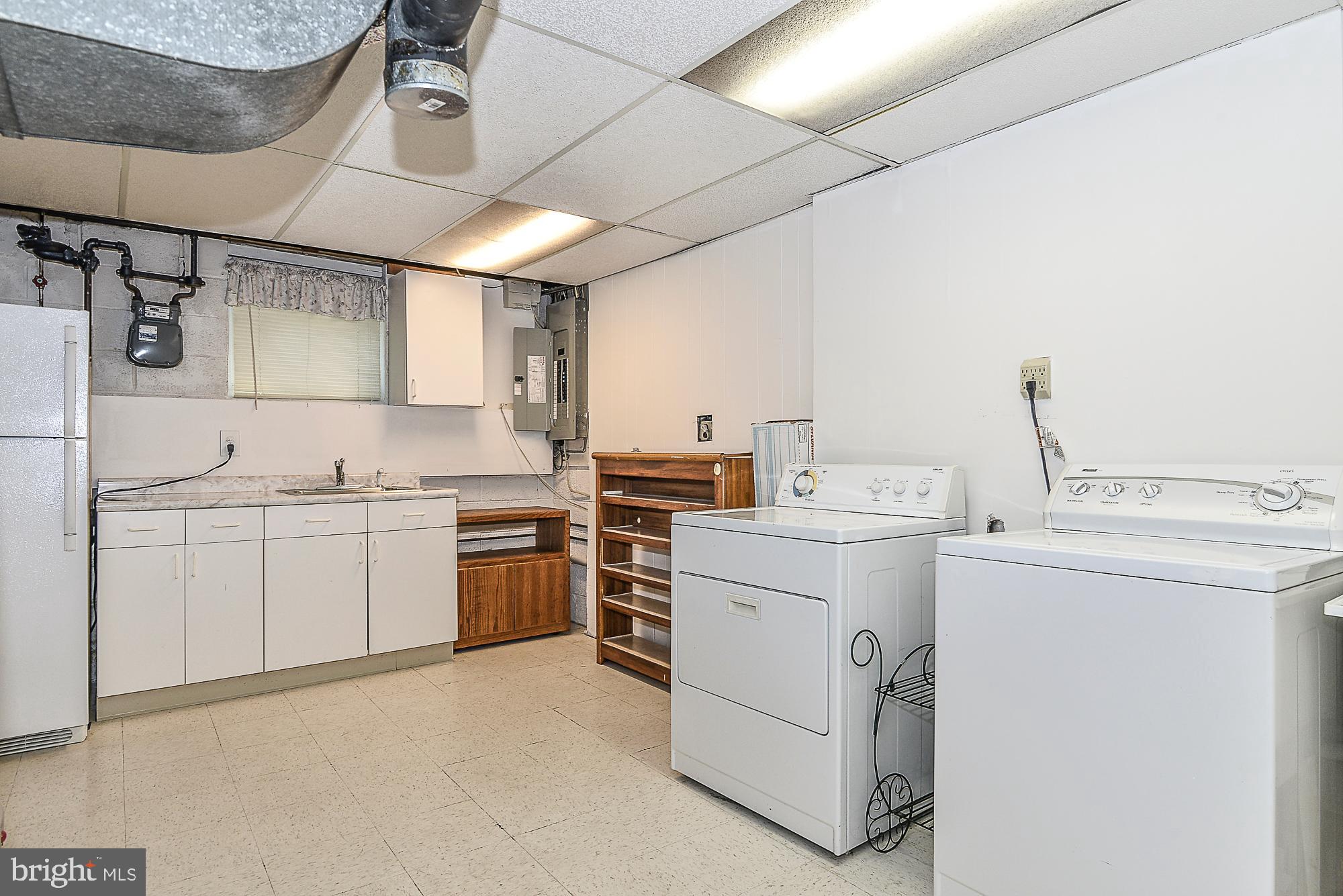 KEENE MILL MANOR - Residential