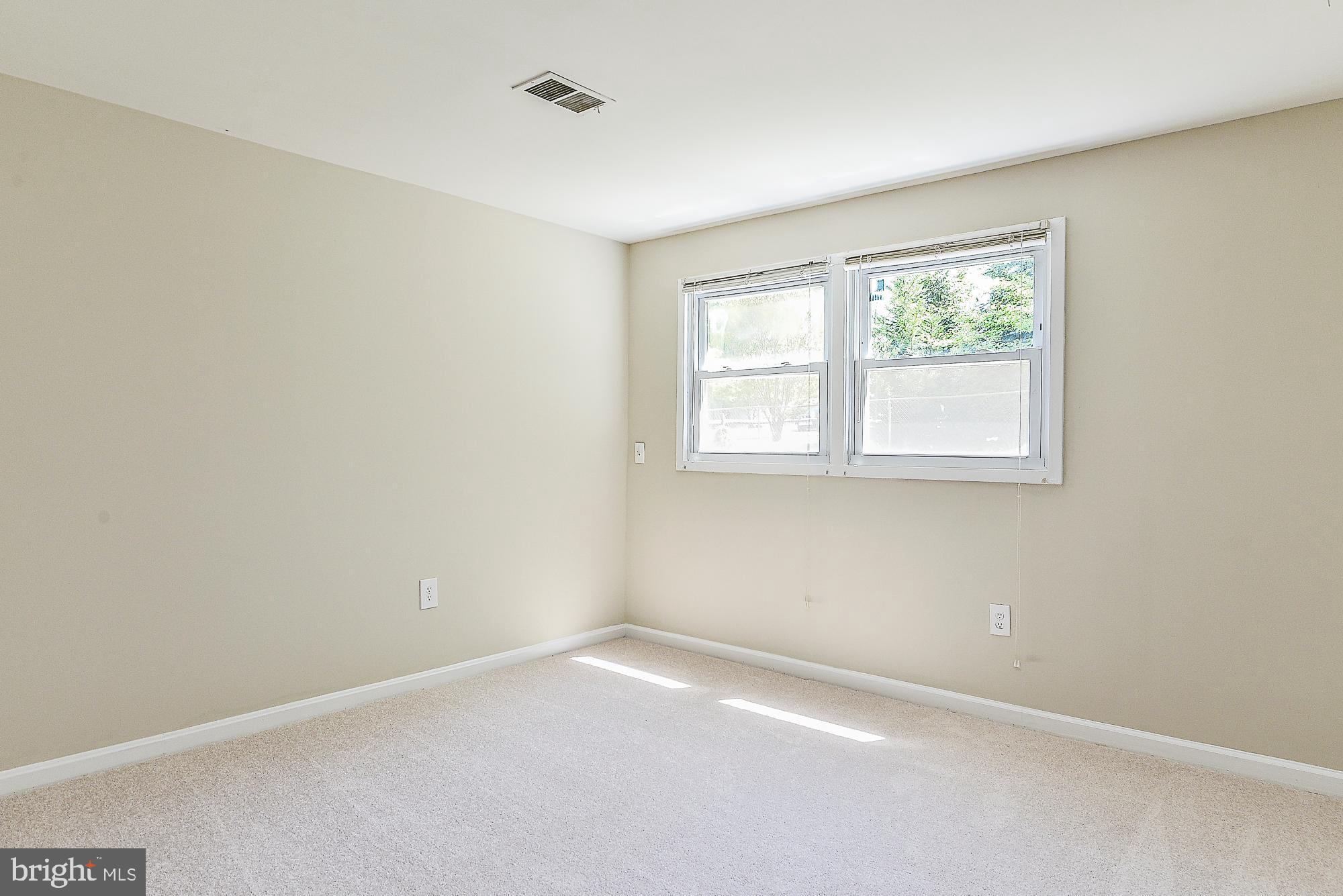 KEENE MILL MANOR - Residential