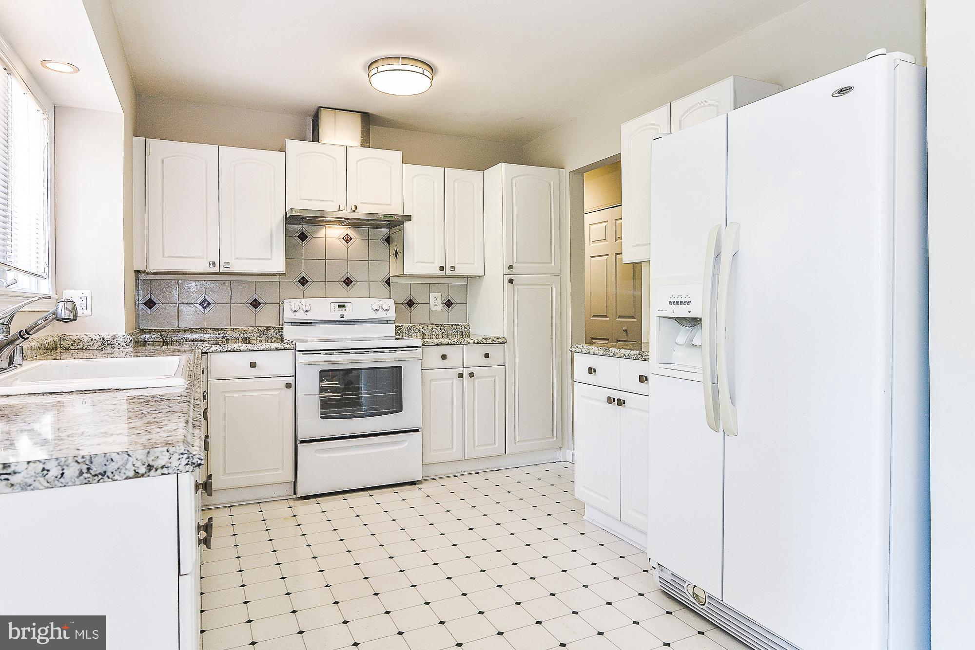 KEENE MILL MANOR - Residential