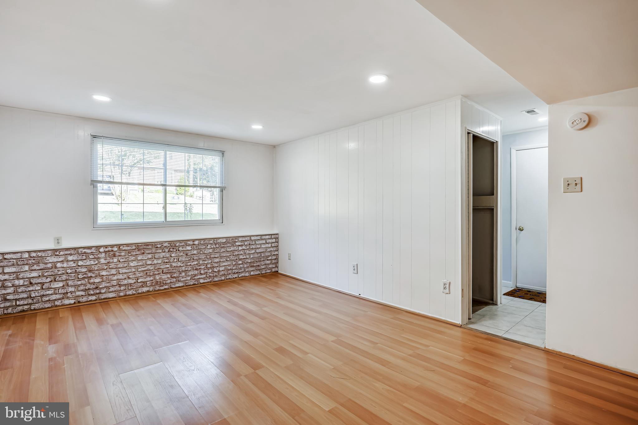 AMBERMILL - Residential