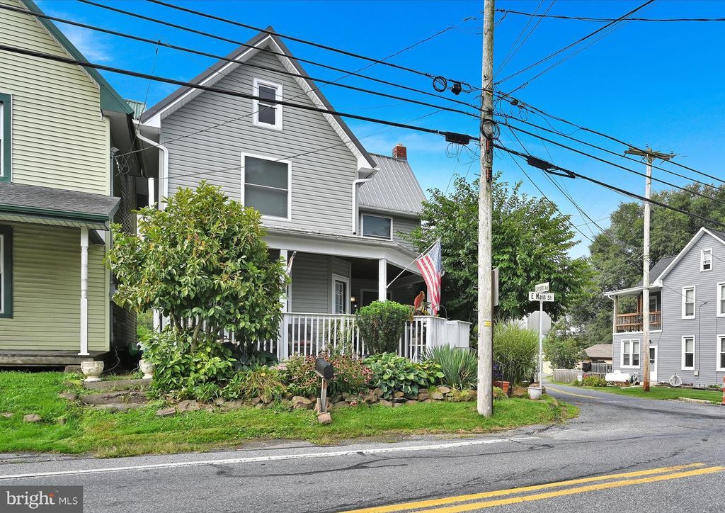 Photo of 75 E MAIN ST, REINHOLDS, PA 17569 (MLS # PALA2039998)