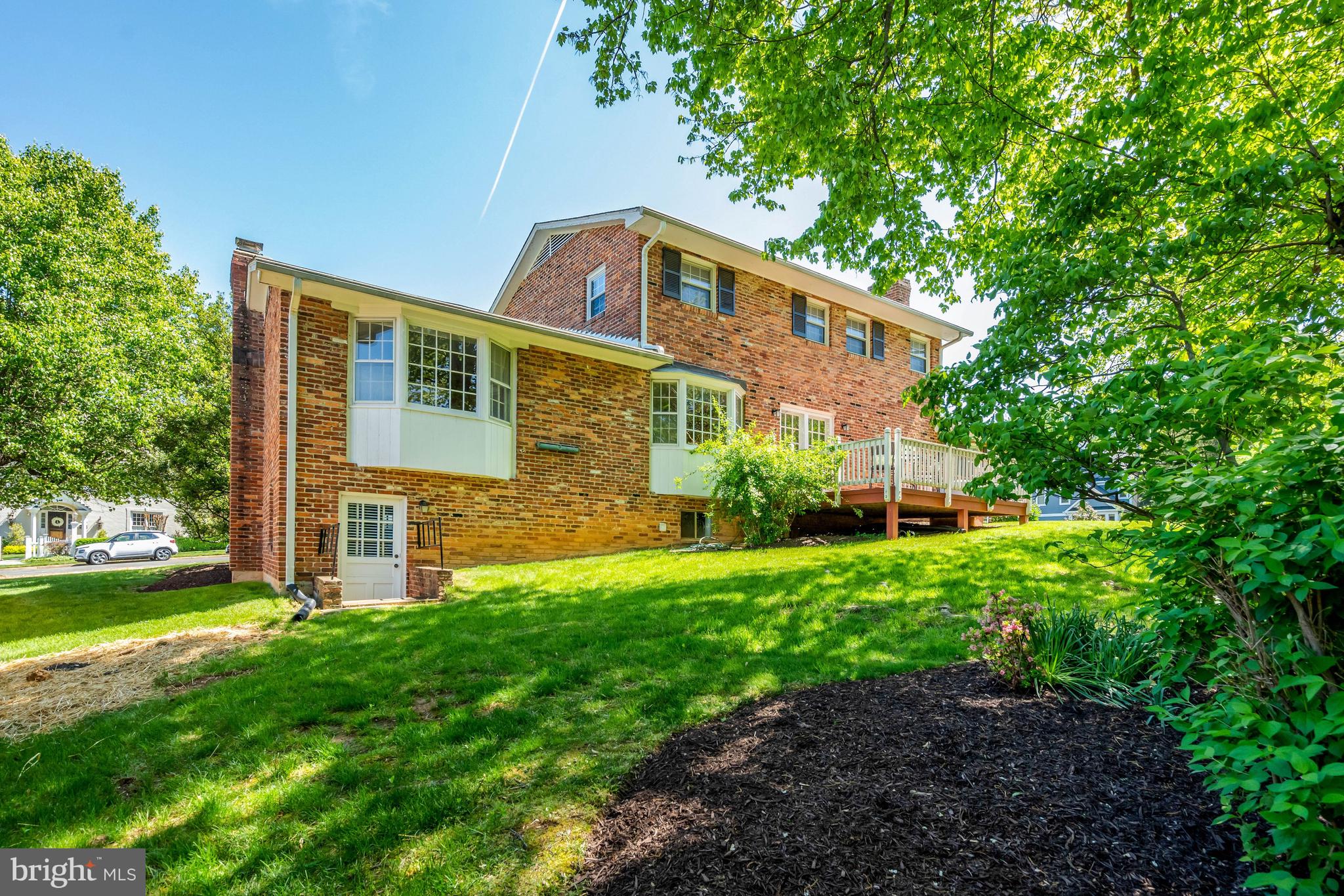 6413 NOBLE DRIVE