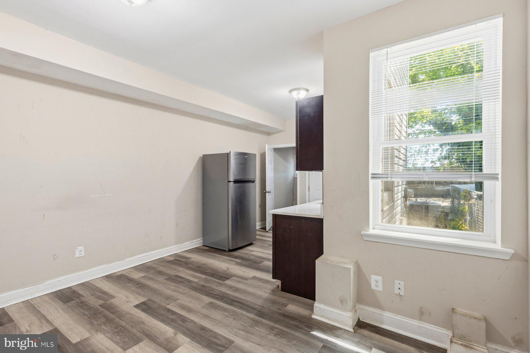 2215 RIGGS AVENUE