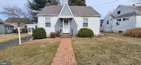 15 E Buckingham Avenue, Mount Ephraim, NJ 08059 - MLS#: NJCD2088562