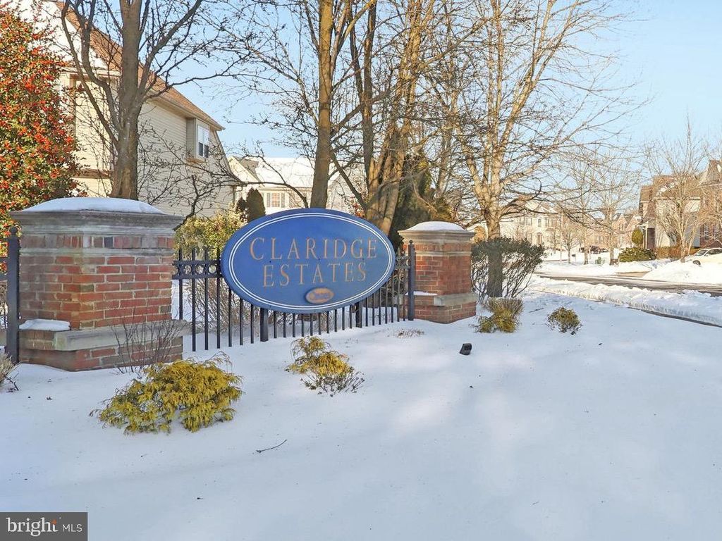 Photo of 2 Kyle Court, MOUNT LAUREL, NJ 08054 (MLS # NJBL2105072)