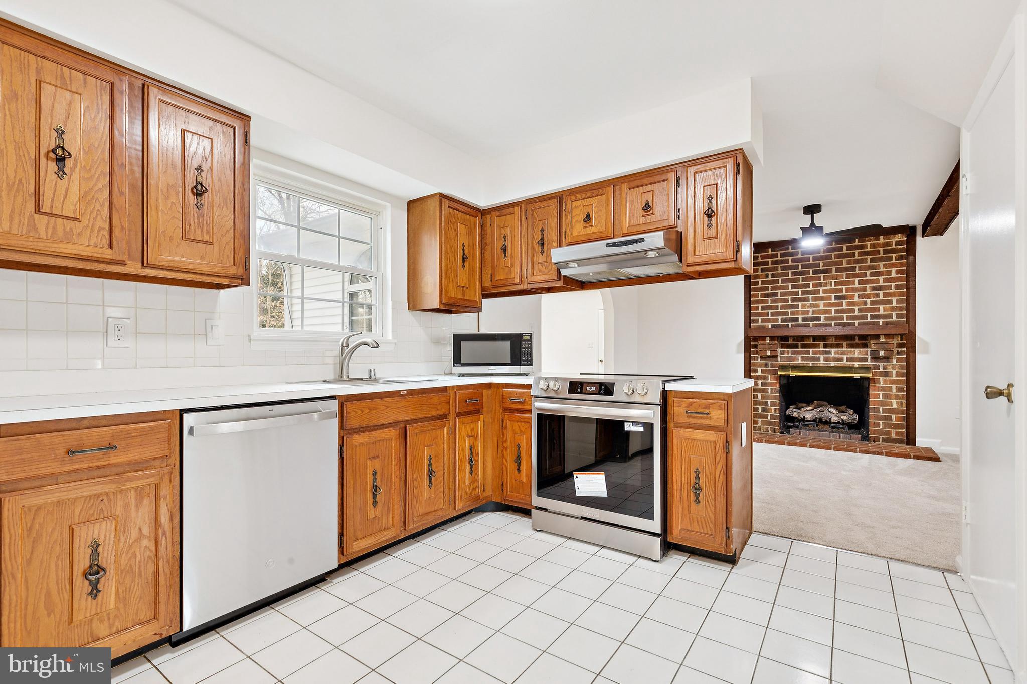 LAKE RIDGE - Residential