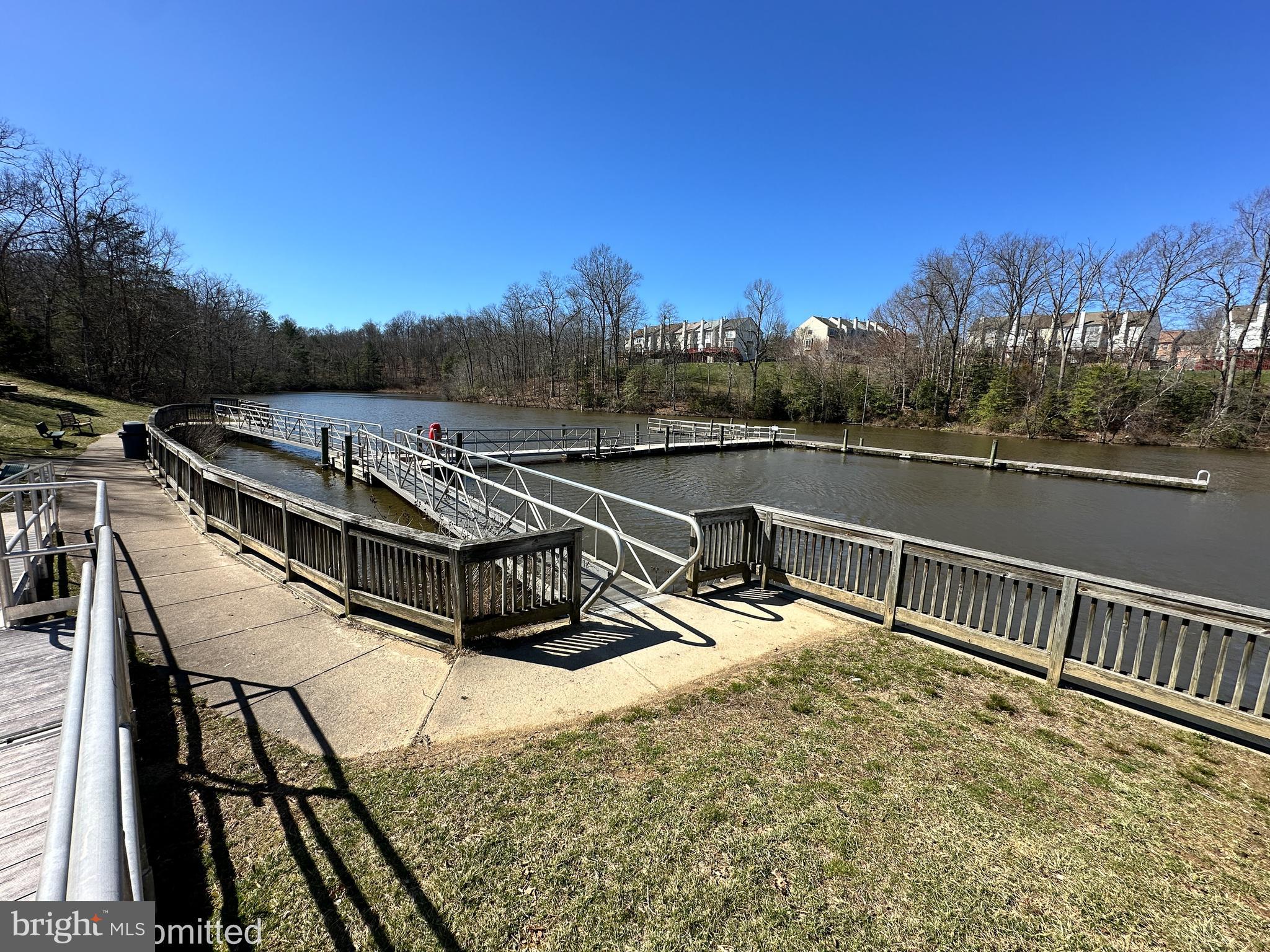 LAKE RIDGE - Residential