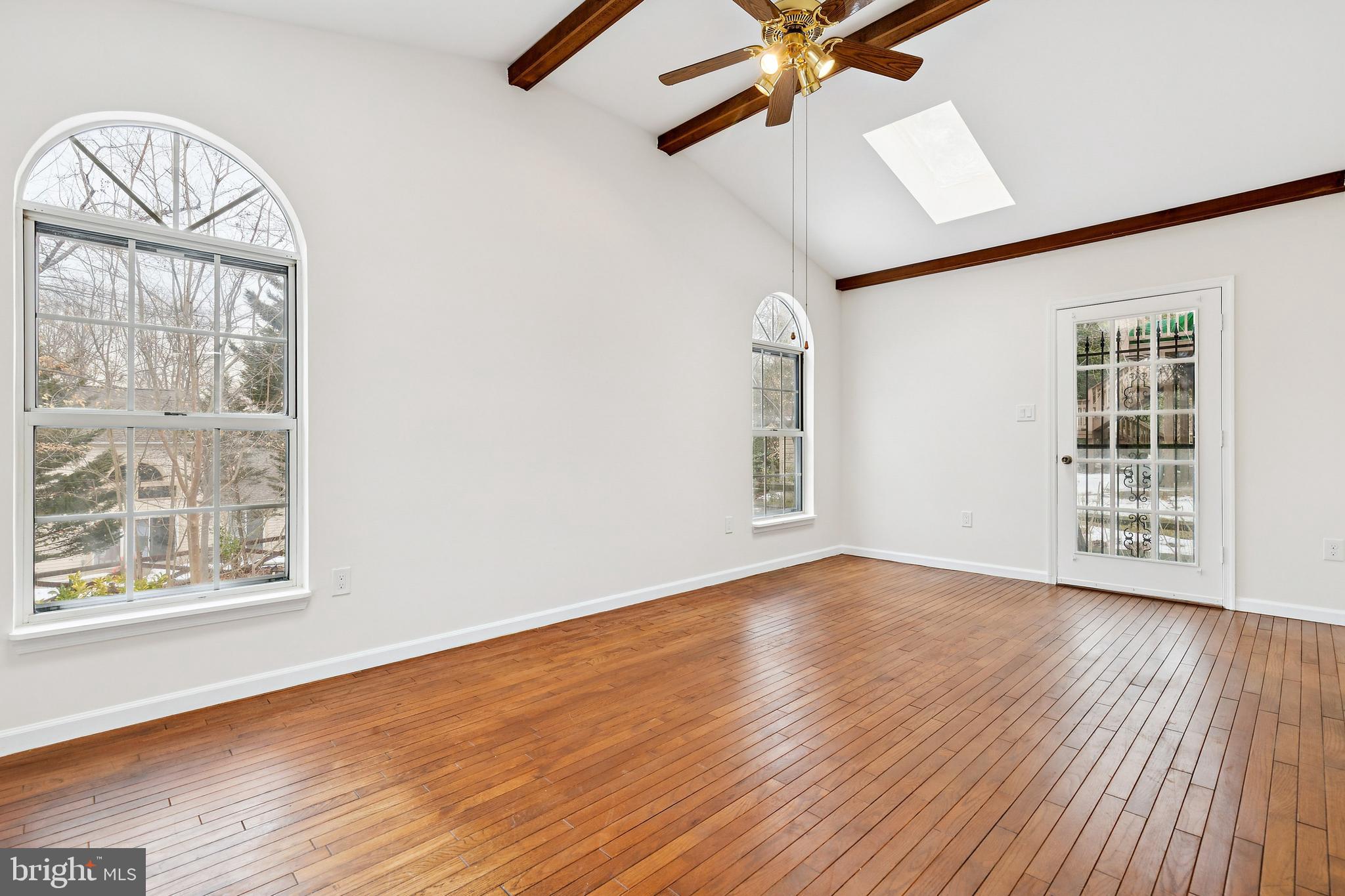 LAKE RIDGE - Residential