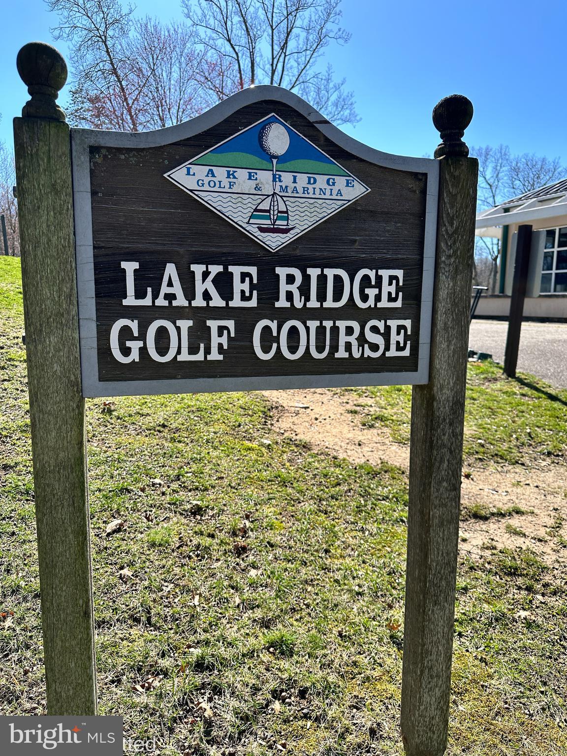 LAKE RIDGE - Residential