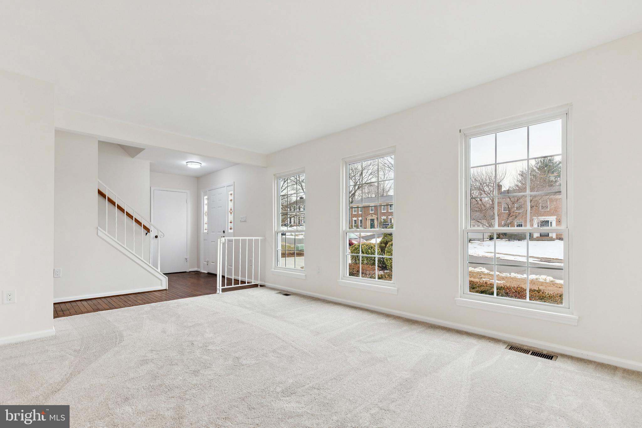 LAKE RIDGE - Residential