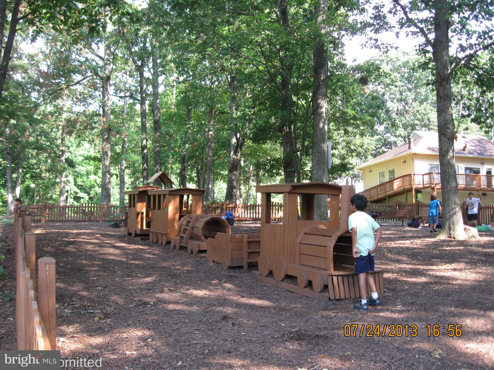 LAKE RIDGE - Residential