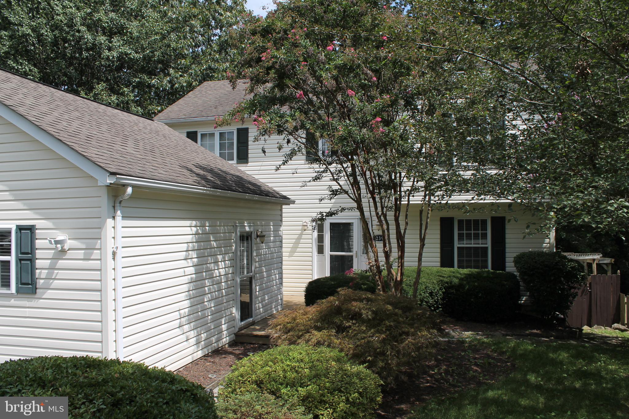 GLENMONT VILLAGE - Residential