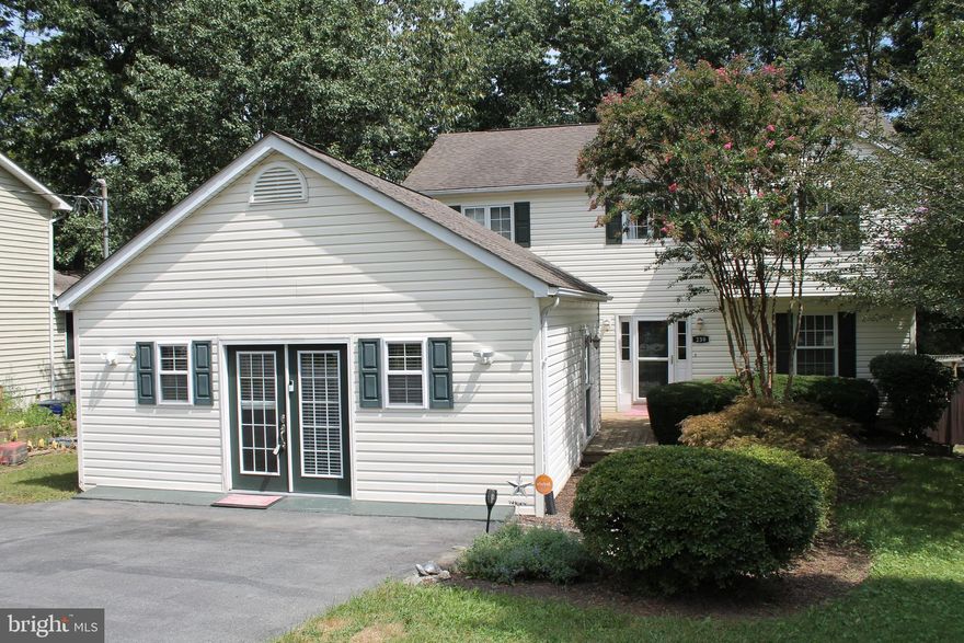 Gorgeous well maintained colonial located at the end of a quiet cul-de-sac. Great commuter location east of town. Enjoy the outdoors from the huge screened in deck overlooking the woods. Property features over 2400 finished square feet, 5 bedrooms, 3 full bathrooms, eat in kitchen, huge family room, separate dining room, mature trees and landscaping, truly one of a kind.