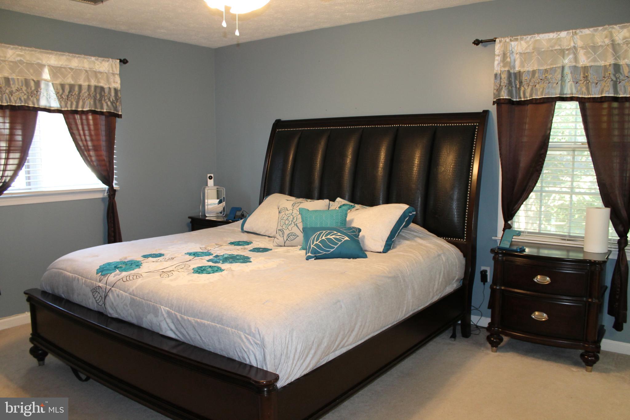 GLENMONT VILLAGE - Residential