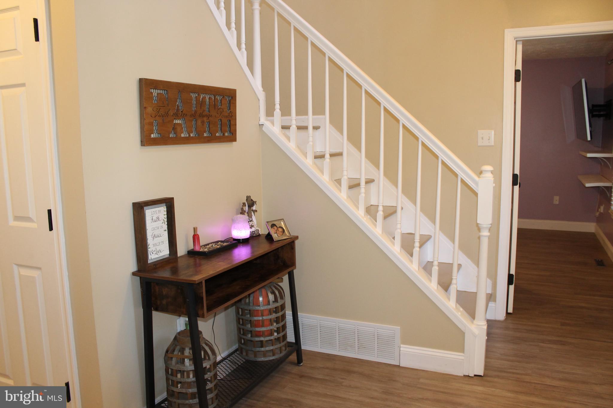 GLENMONT VILLAGE - Residential