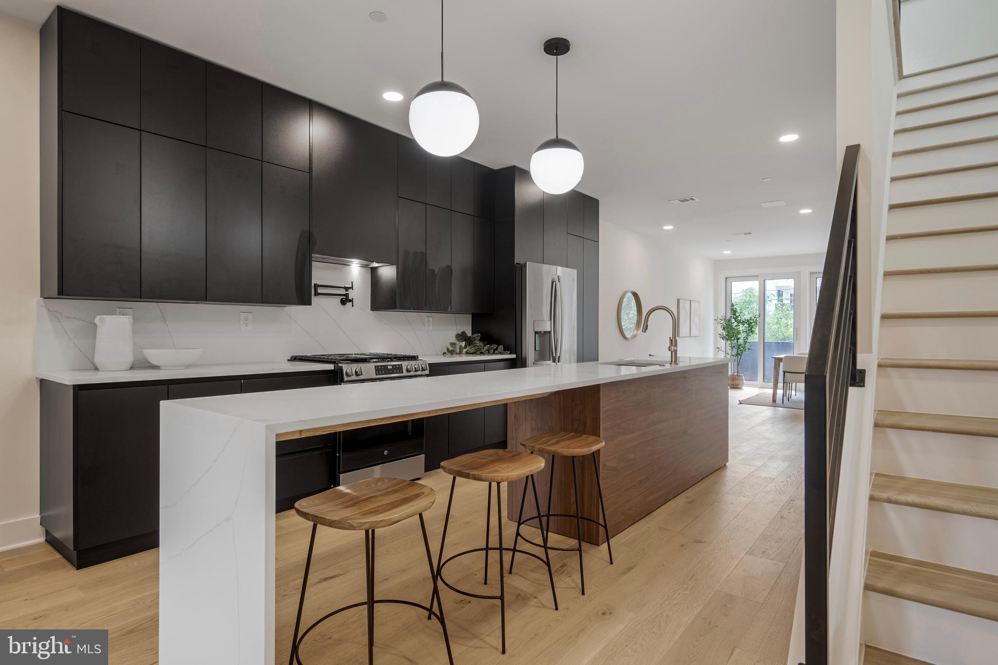 1008 4TH STREET NE 2