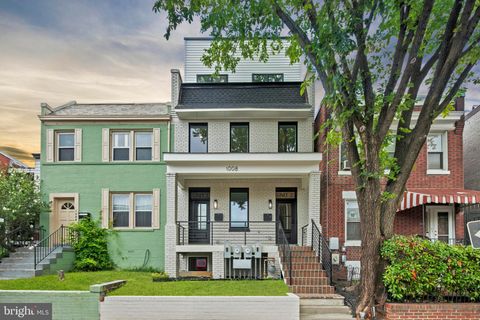 1008 4TH STREET NE 2 WASHINGTON DC 20002