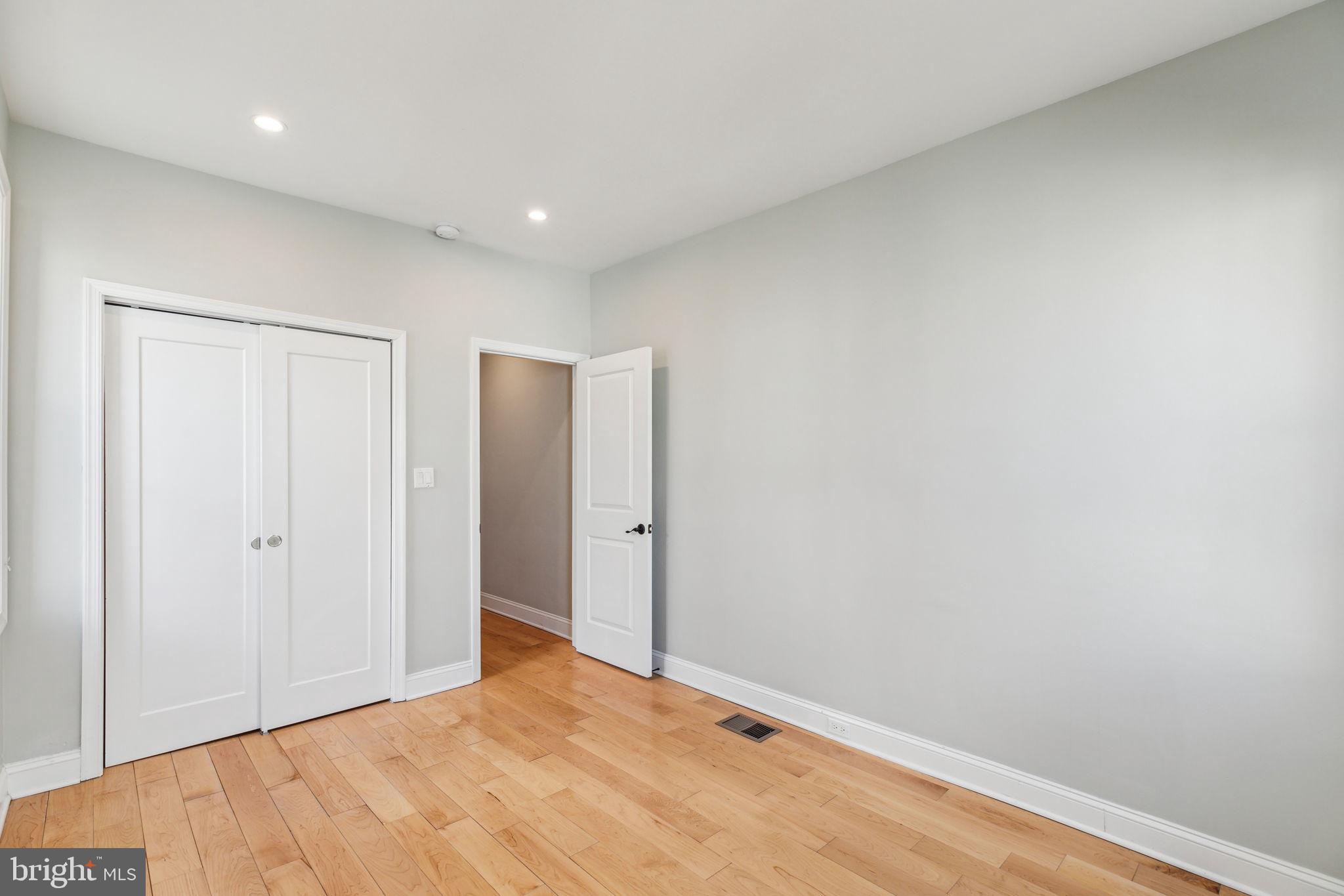 POINT BREEZE - Residential Lease