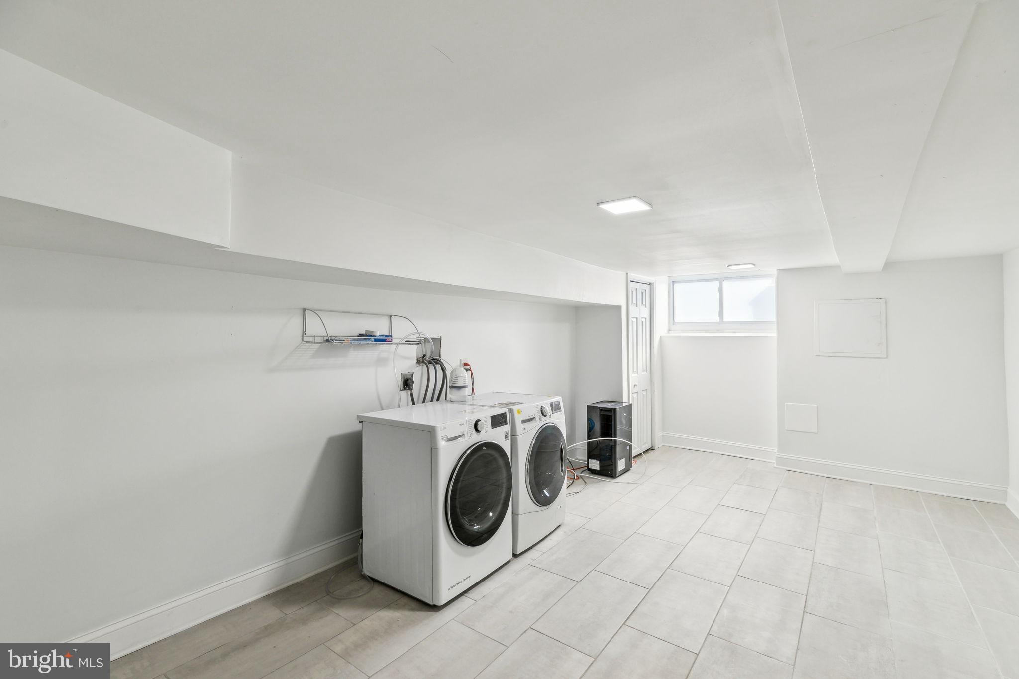 POINT BREEZE - Residential Lease