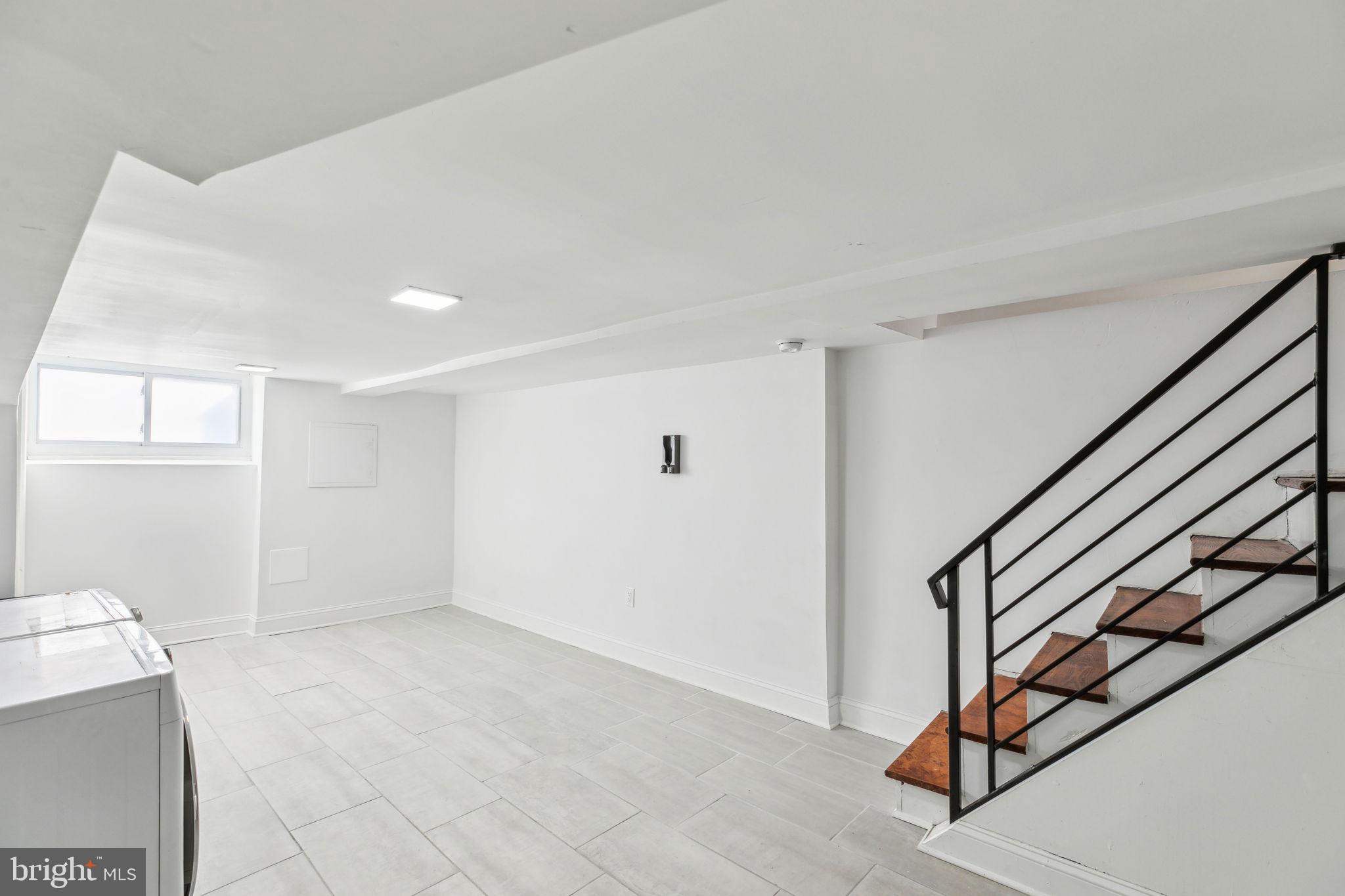 POINT BREEZE - Residential Lease