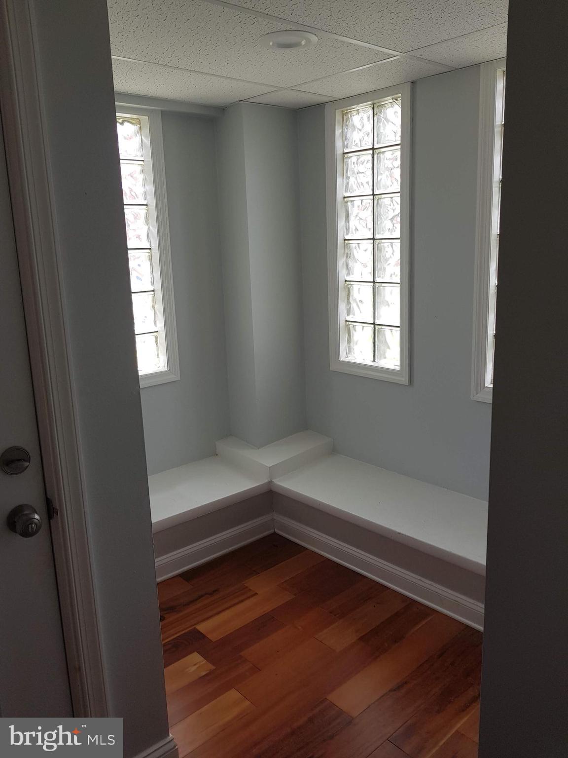 PHILADELPHIA (NORTHEAST) - Residential Lease