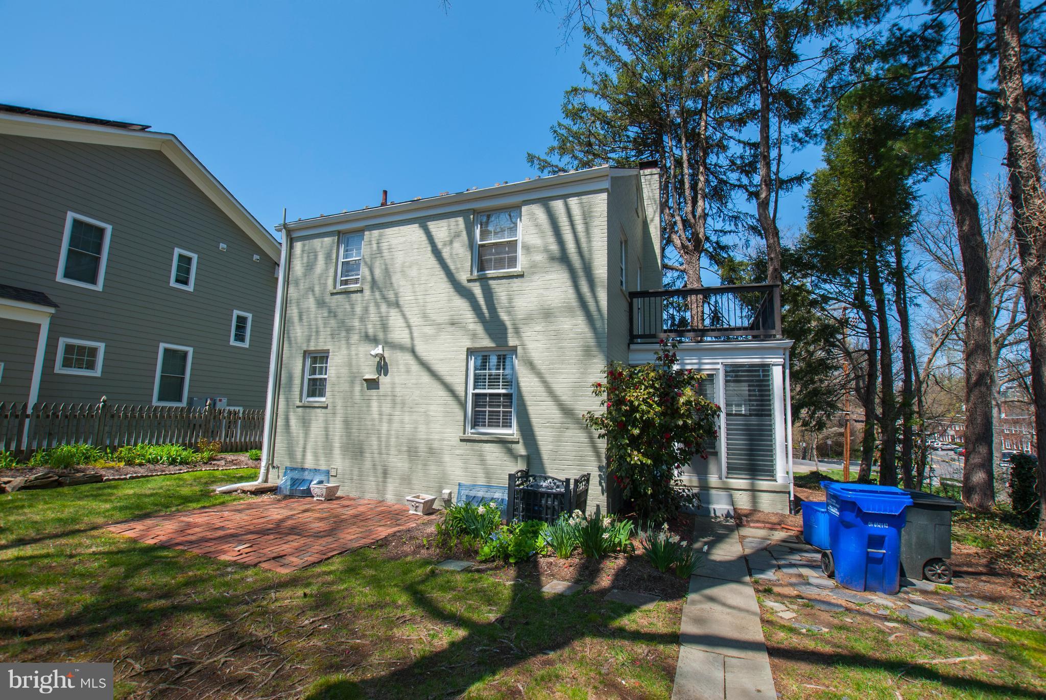 BRADLEY VILLAGE - Residential Lease