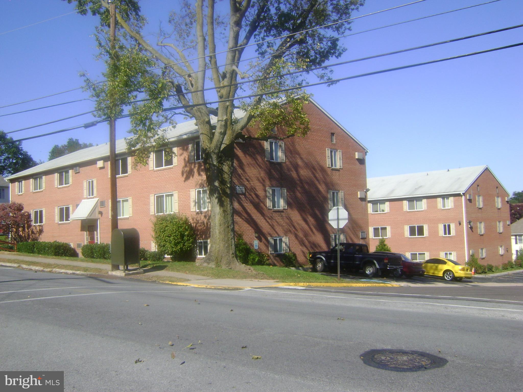 A very spacious 3rd floor apartment located just two blocks from Route 724 giving you easy access to Phoenixville and Pottstown! This unit comes with many appetizing amenities including: two built in wall A/C units, brand new appliances, and a private half bath located in the main bedroom.
Coin operated laundry located on site with extra storage space available for rent. Ready for immediate occupancy.
Heat and hot water are included; tenant only pays electric and cable!
