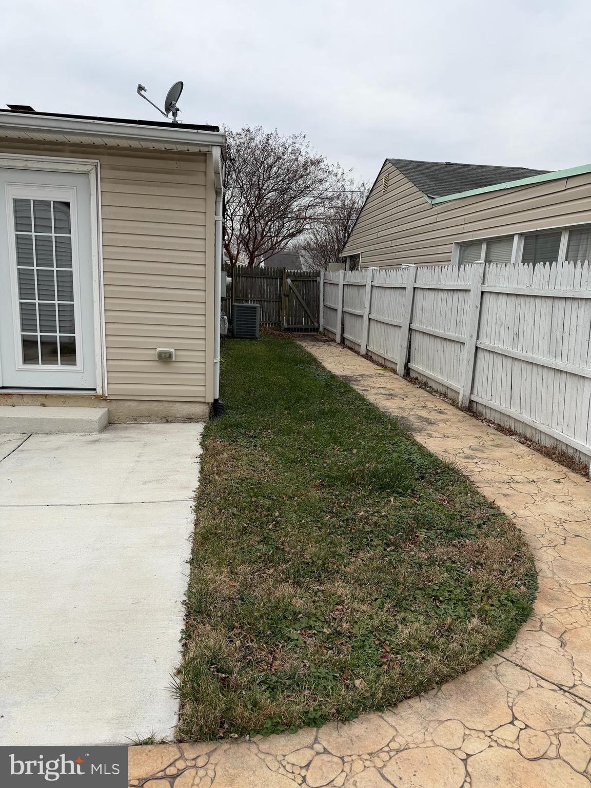 HIGHLAND - Residential Lease