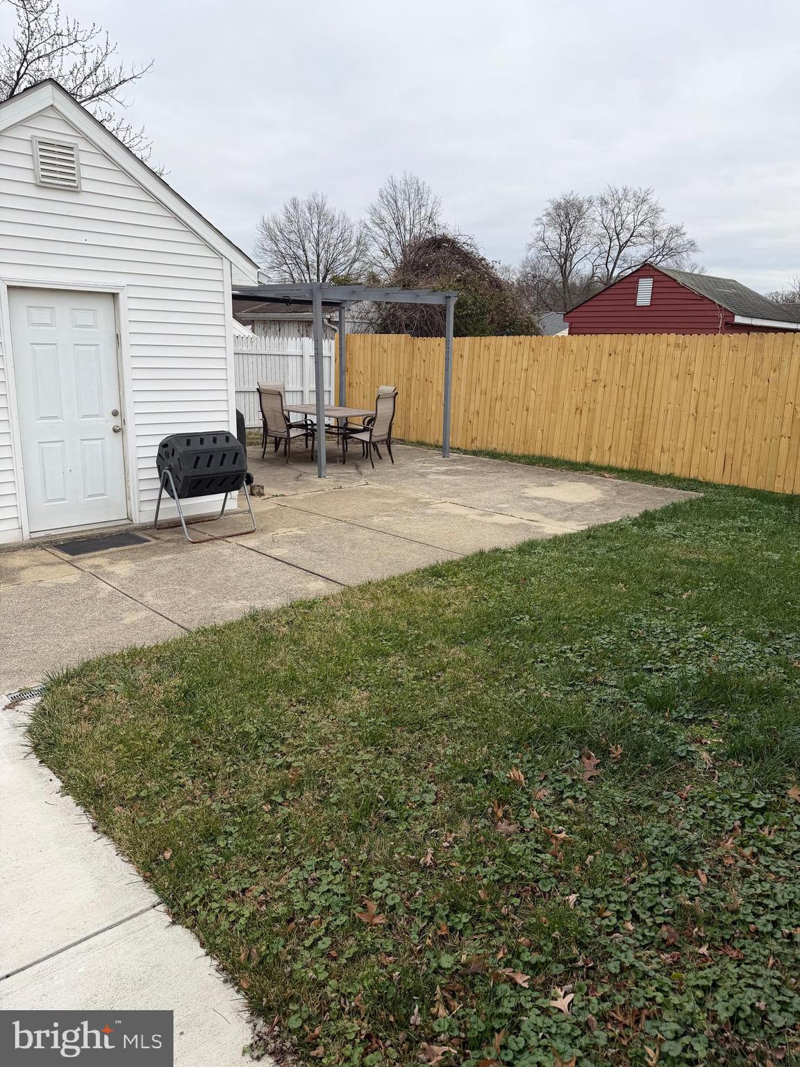 HIGHLAND - Residential Lease