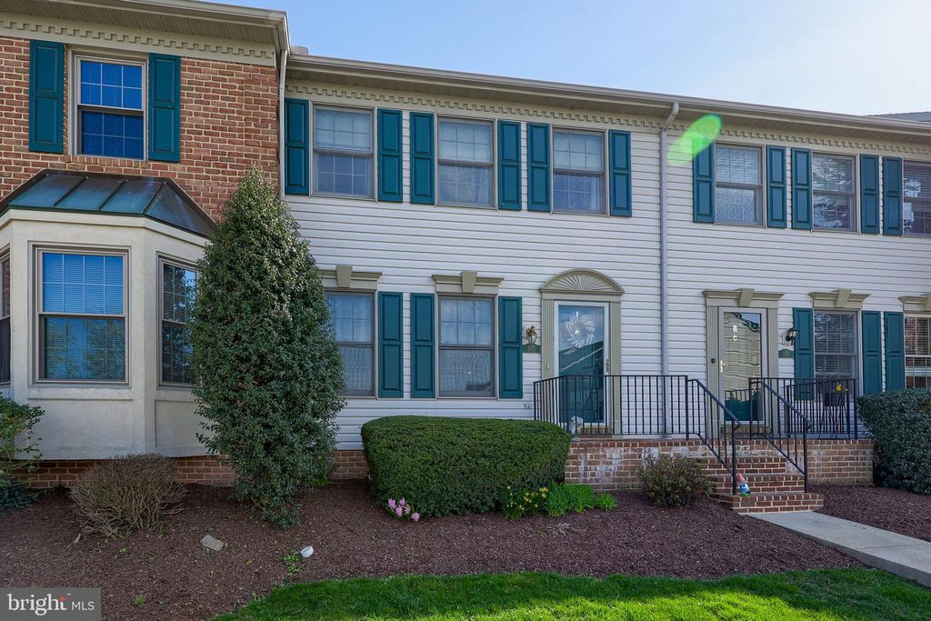 Photo of 335 Cobblestone Lane, Lancaster, PA 17601 (MLS # PALA2049072)