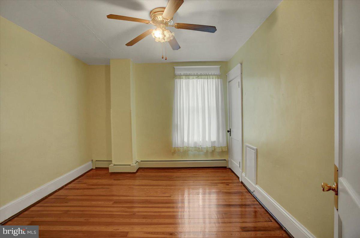 LEITERSBURG - Residential